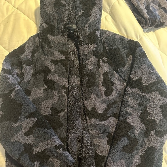 Barefoot dreams set - Picture 1 of 3